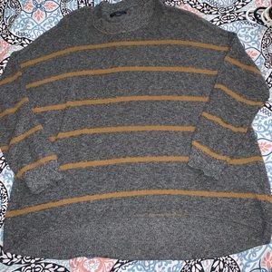 Hi low waisted, light weight sweater